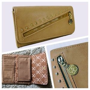Jessica Simpson Collection: Tan Wallet